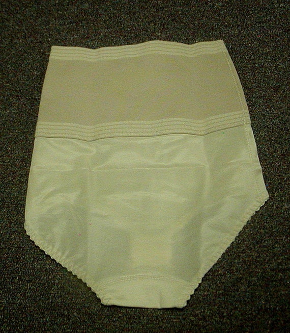 Vintage Excellent  Extra Firm High Waist Panty Gi… - image 4