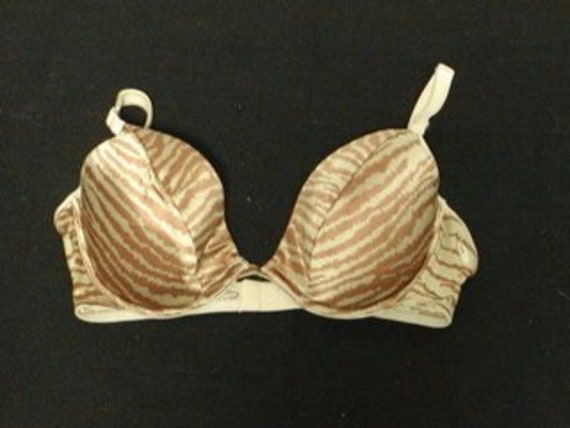 Vintage New Without Tags Victoria Secret's Removable Pads Underwire Push up  Bra Tiger Straps 38D 