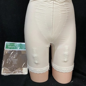 Vintage New Playtex I Can't Believe It's A Girdle Firm Control Panty Girdle  Brief Snow White Small (25_25)