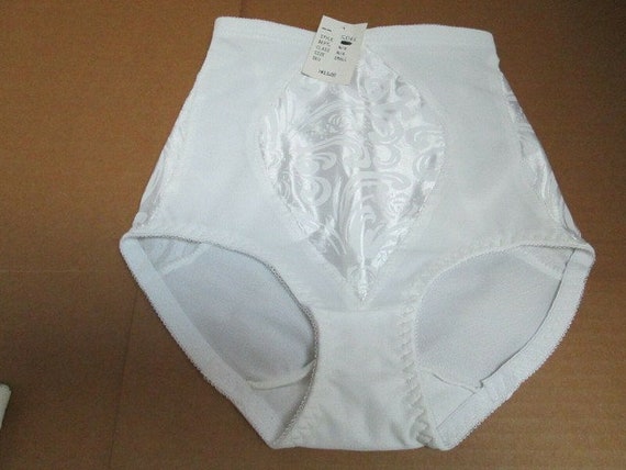 Vintage Lady Manhattan Floral Deluster Firm Control Panty Girdle Brief Snow  White Medium 2728 