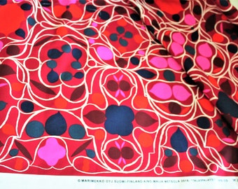 Marimekko fabric, Talvipalatsi red, by Aino-Maija Metsola, 145x50cm