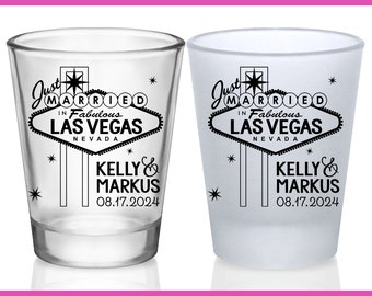 Casino Wedding Shot Glasses Las Vegas Wedding Favors for Guests in Bulk Personalized Shot Glasses Wedding Party Gifts Lucky In Love 1B