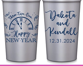 New Year's Eve Wedding Party Cups New Years Wedding Favors For Guests in Bulk Personalized Party Cups Wedding Party Gift Custom Cups 2A