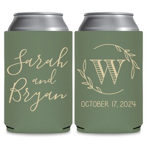 Wedding Favors for Guests in Bulk Personalized Wedding Can Coolers Classic Wedding Favor Ideas Wedding Party Gifts With Wedding Monogram 8A imagen 2
