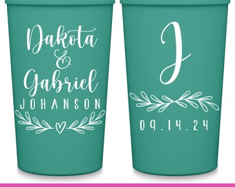 Wedding Cups Cute Wedding Favors for Guests in Bulk Personalized Party Cups Wedding Party Gifts for Bridesmaids Custom Cups Floral Love 1A