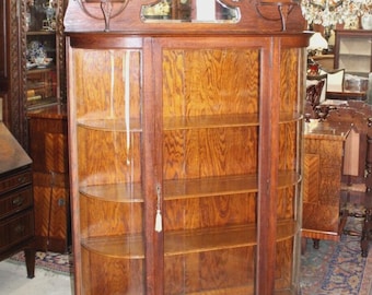 Oak Curio American Antique Display Cabinet w/ Mirror Rockford IL Circa 1900