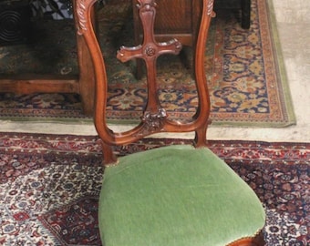 French Antique Walnut Louis XV Upholstered Church Kneeler /Prayer Chair c.1880s
