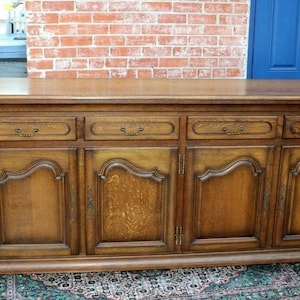 French Traditional Oak Sideboard Buffet Cabinet w/ Key & Panel Doors