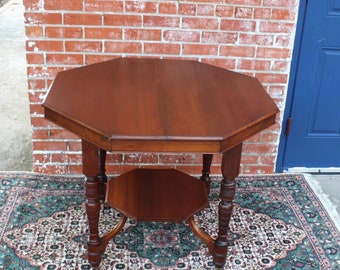 English Antique Mahogany William & Mary Octagon Side Table w/ Shelf