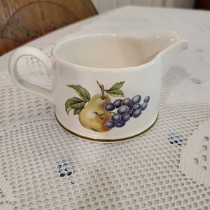 Wedgewood Fruit Sprays Creamer