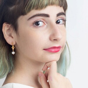 Elegant Pearl Earrings, 18k Gold Plated Silver Earrings, Bridal Gold Earrings, Gold Dangle Earrings, Elegant and Charming, Bridal jewelry