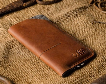 Brown Leather iPhone 14 Pro Max case, 13 Pro Max sleeve, wallet, cardholder Crazy Horse leather wool felt iPhone 14 Plus / 13 / 12 Pro cover