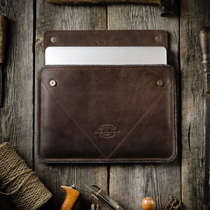 MacBook Pro 15 case / sleeve, MacBook Pro 13 inch sleeve, MacBook Air 13 inch brown Crazy Horse leather cover, 100% wool felt MacBook 15 bag