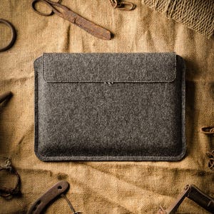 iPad 10.2 2022 case leather, case / sleeve, iPad Air 10.9 / 10.2 case, 100% wool felt, pencil holder, brown Crazy Horse leather, iPad Pro 11 image 2