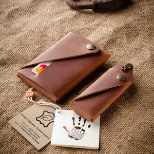 Ensemble cadeau portefeuille et porte-clés, porte-cartes mince en cuir marron, porte-clé minimaliste, cadeau personnalisé pour maman, papa, frère, soeur lui elle