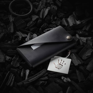 iPhone 16 15 case / wallet, Minimalist iPhone 16 Pro sleeve unique black Crazy Horse leather 2025 iPhone 16e 16 15 Pro Max cover cardholder