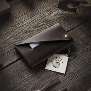 iPhone 8 Plus, 7 Plus & 6s Plus case / wallet minimalist wallet Brown Crazy Horse leather iPhone SE / 11 Pro Max / Xs / Xs Max cover, sleeve