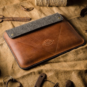 Custodia in pelle M4 per iPad Pro da 13 pollici Custodia per iPad pro 11, NUOVA custodia per iPad Air 10.9 del 2024 con portapenne in pelle Crazy Horse conciata al vegetale Borsa per iPad 10.9