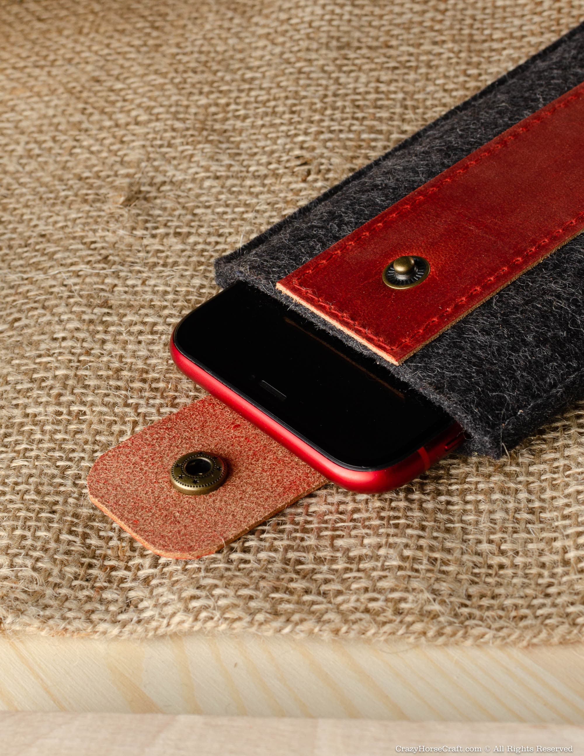 Funda con funda para iPhone 11 100 % lana fieltro cuero rojo italiano iPhone 11 Pro Max - Imagen 8 de 191