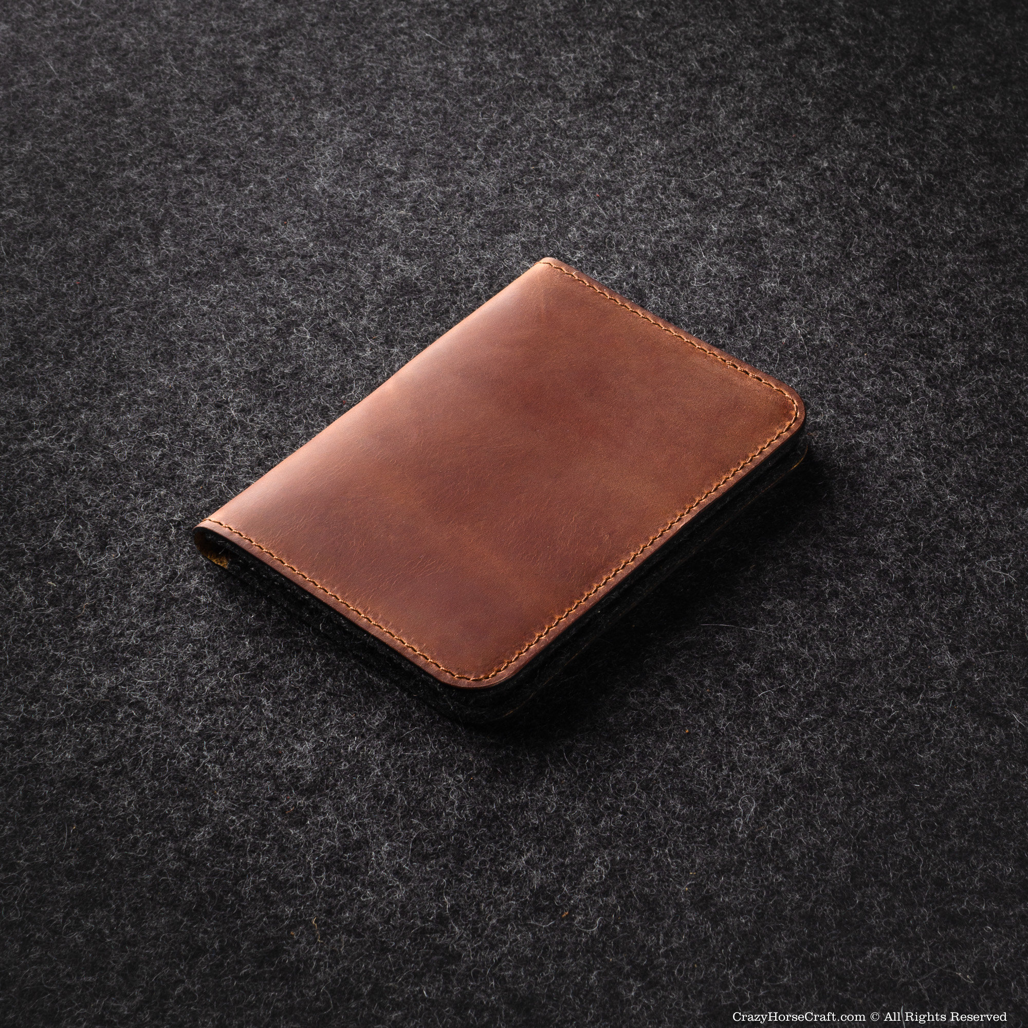 Funda tipo billetera de pasaporte con soporte de viaje vegetal curtido cuero italiano fieltro - Imagen 4 de 16