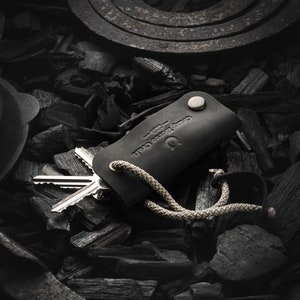 Carbon Black Leather key organiser, Key Holder, key chain, key fob, leather keychain, vintage key holder, key purse, key ring, gift for him
