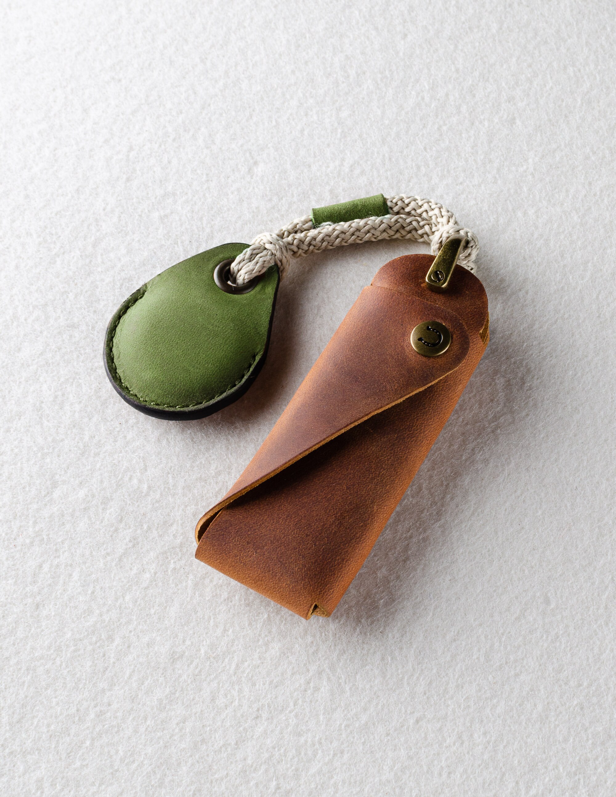 Funda de cuero verde airtag llavero verde italiano vegetal curtido cuero - Imagen 6 de 21