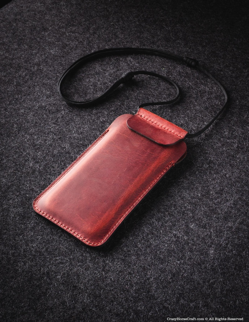 Necklace leather iPhone case personalized slim crossbody sleeve holder gift for him phone strap Crazy Horse iPhone 17 Pro Max Air 16 Plus 15 Fragola Red