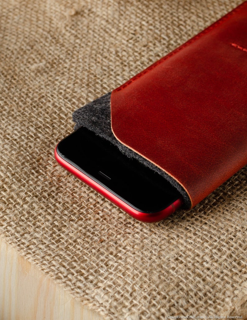 iPhone 15 Pro Max case / wallet with cardholder iPhone 15 Plus sleeve, Wool felt red Crazy Horse leather iPhone 14 Pro Max cover, 15 Pro bag image 6