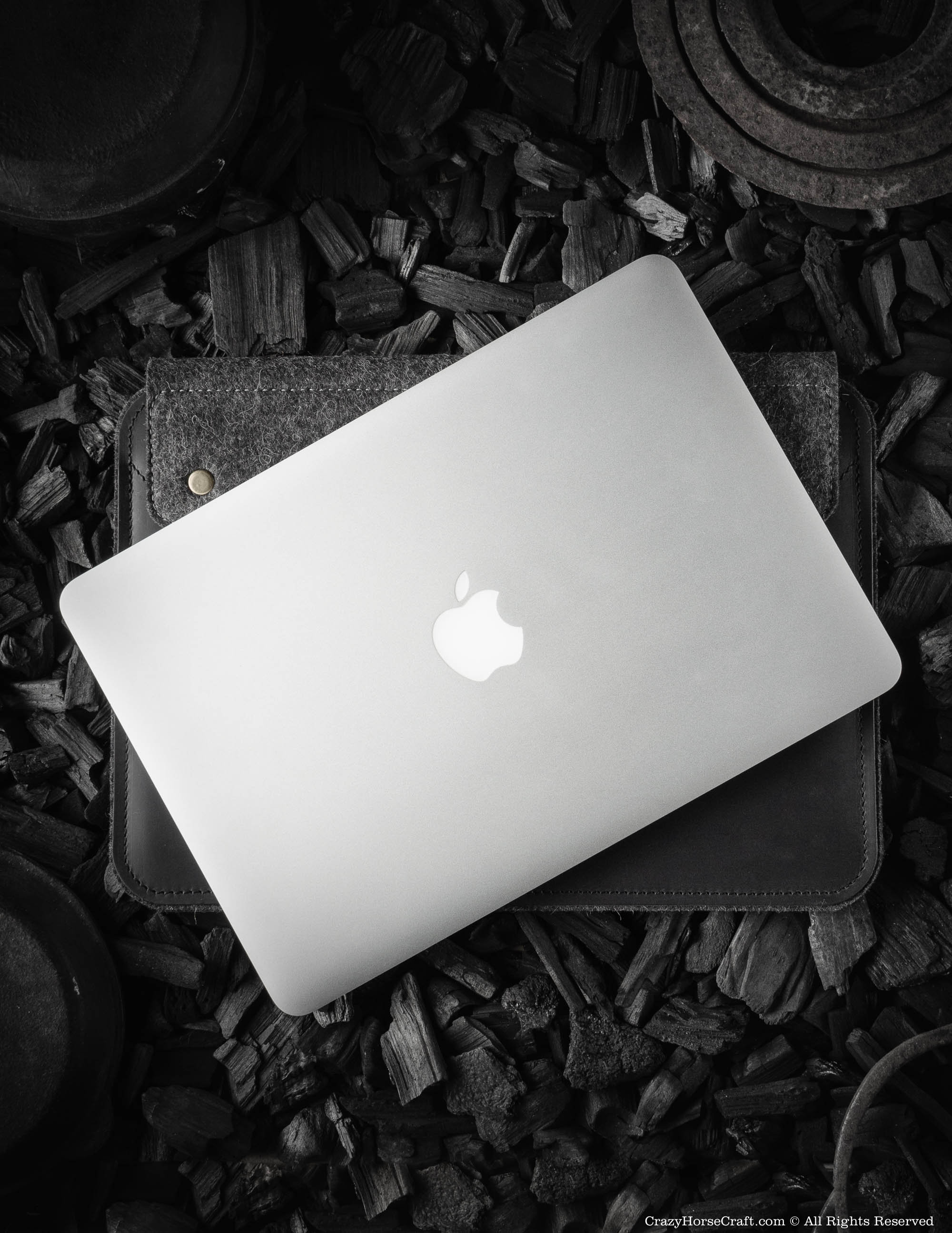 Funda Macbook Air 13 M2 M1 negra Macbook Air 13 mangas premium cuero italiano - Imagen 6 de 73