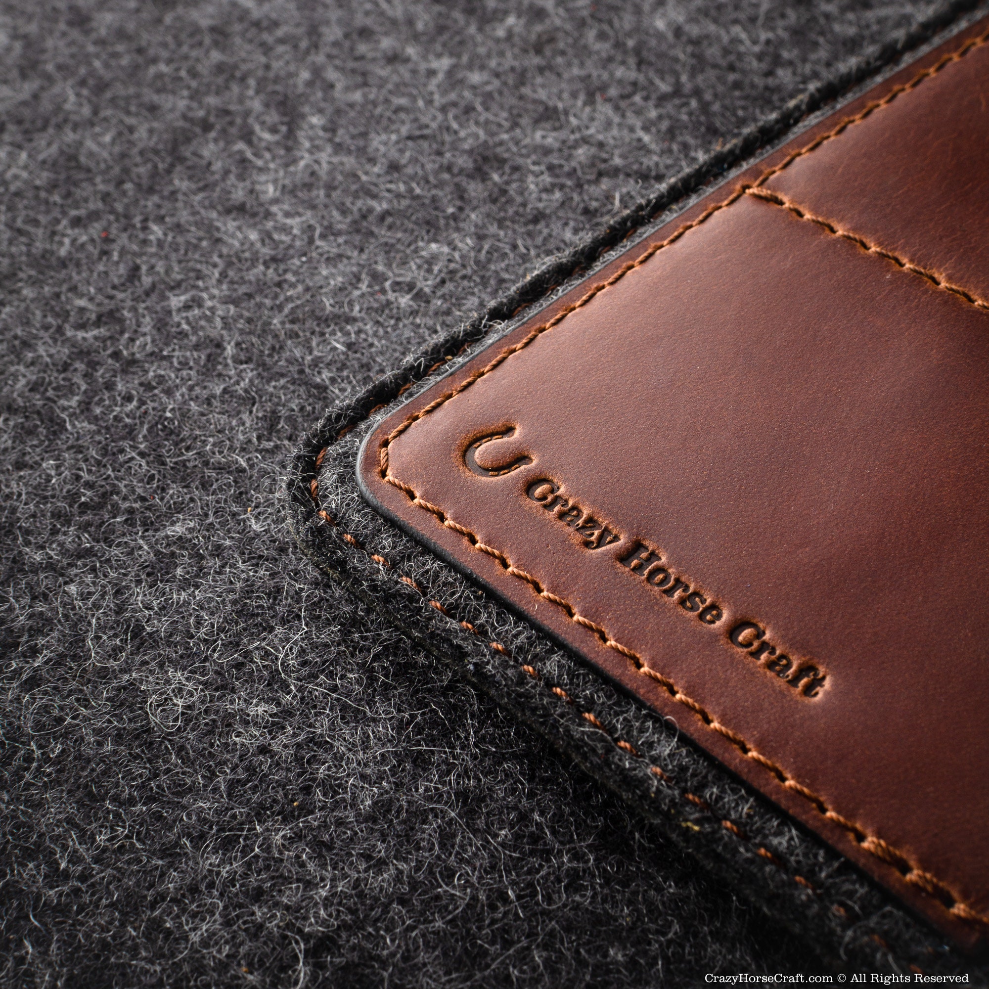Funda tipo billetera de pasaporte con soporte de viaje vegetal curtido cuero italiano fieltro - Imagen 8 de 16