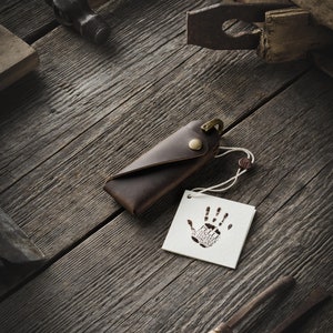 Minimalistischer Schlüssel Halter / Organisator, Braunes Italienisches Leder im Crazy Horse Stil, Schlüsseletui, Leder Schlüsselanhänger, Schlüsselanhänger, Schlüssel Geldbörse, Geschenk