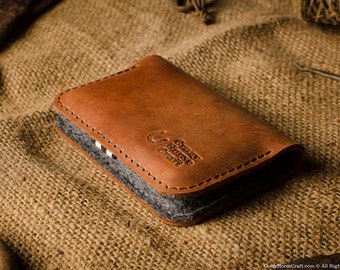 Leather business card holder, credit bank card holder, wallet, orange crazy horse leather, wool felt, for men and woman
