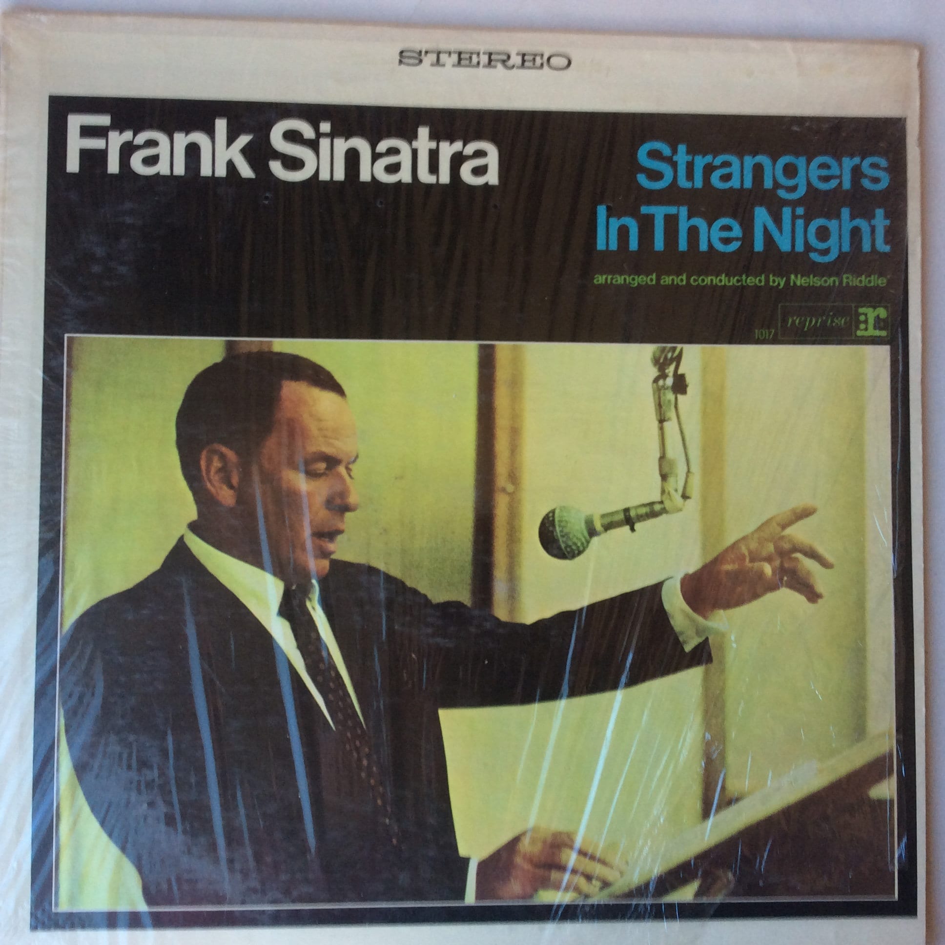 Frank Sinatra Strangers in the Night in Shrink 1966 Reprise