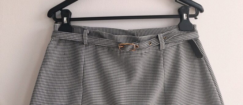 Checkered Mini Skirt Black and White Skirt Houndstooth Mini Skirt Vintage 60/'s Skirt Medium Size Skirt
