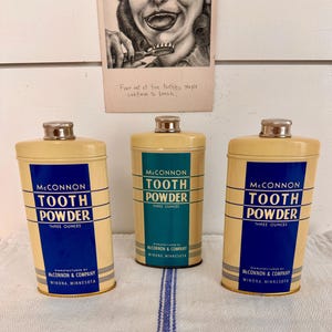 ONE Vintage McConnon Tooth Powder Tin 3 oz. NOS Blue Aqua Pharmacy Medical Dental Apothecary Winona Minnesota 1940&#39;s Dental Hygiene Pristine