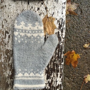 KNITTING PATTERN PDF, Sackets Harbor Mittens, Unisex Mittens, Fair Isle, 2 Color