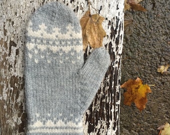 KNITTING PATTERN PDF, Sackets Harbor Mittens, Unisex Mittens, Fair Isle, 2 Color