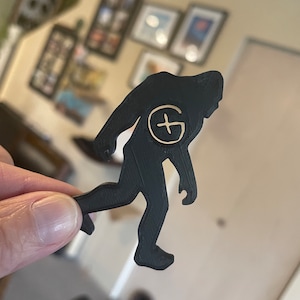 Bigfoot geocache-prylar! Set med 20 roliga Yeti- och Sasquash-marker att lämna och hitta. Väderbeständiga prylar, 3D-utskrivna, från tamis2go original.aa