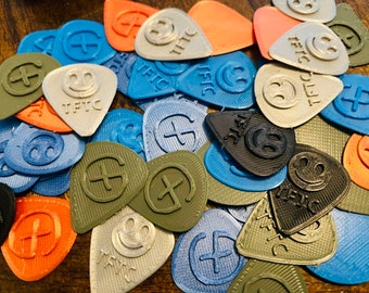 Geocache swag guitar pick, set of mixed colors and designs geocaching picks sure to delight any finder by tamis2go