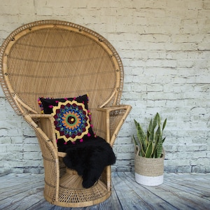 Vintage Wicker Cobra Style Chair/ Fan Back chair/ Peacock Chair