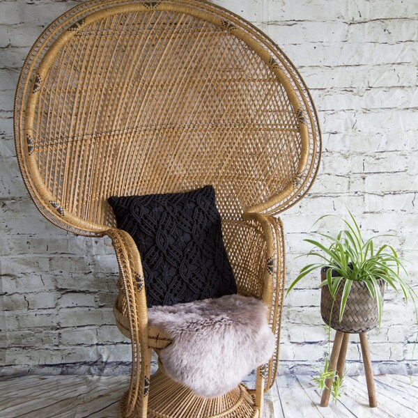 RESERVED!!! Shipping not free! Vintage Peacock Chair/Wicker high back fan  chair