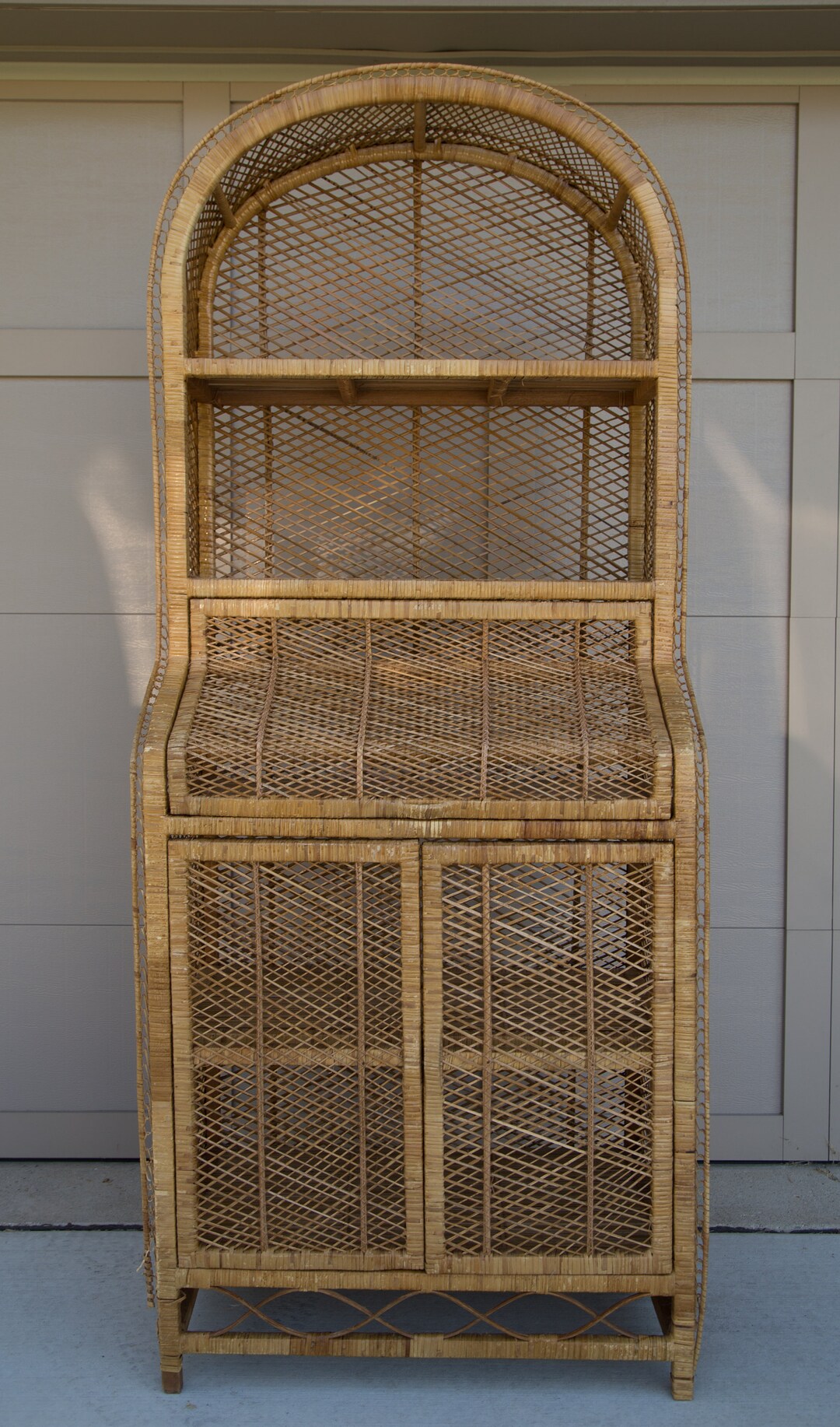 Vintage Rattan Wicker Hutch/etagere Shelving