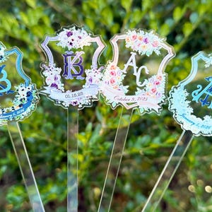 Custom Wedding Crest wedding Monogram Acrylic Stir Sticks, Cocktail Stirrers, Custom Wedding Swizzle, wedding table decor afbeelding 1