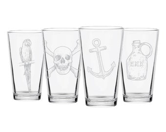 Pirates Life Bier glazen- Set van 4 Pint Glazen- Pirate- Anchor- Rum- Skull- Housewarming Gift voor hem- Gift voor haar