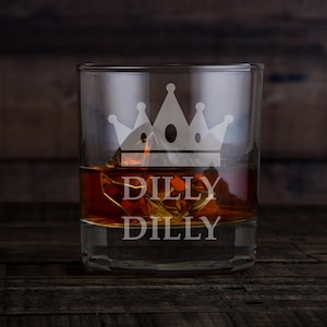 Dilly Dilly Rock Glass- Juego de 2 o 4 -Old Fashioned Glass -Laser Engraved Etched Glasses