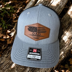Personalisierte Papa Patch Hut, Papa Geburtstagsgeschenk, neue Papa Geschenk, Geschenk für Mann, Trucker Hut, Leder Patch Hut, benutzerdefinierte Hut, neue Papa Geschenk