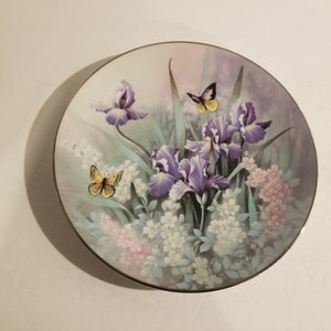 Collector Plate - Topaz Beauties 12097A - Tan Chun Chiu - Jewels Of The Flowers Series  (Bradex 84 K41 109.2)