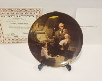Collector Plate - Norman Rockwell - 18242F Grandpa's Treasure Chest - Rockwell's Light Campaign Series  (Bradex 84 R70 6.2)