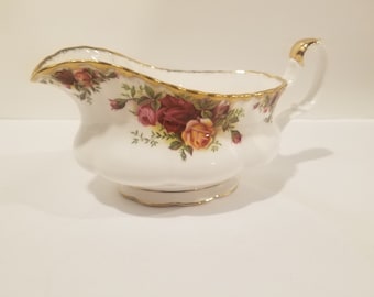 Royal Albert Old English Roses Gravy Boat - Bone China England