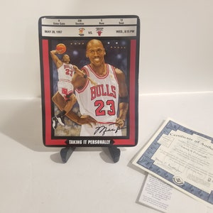 Piatto da collezione Bradford Exchange del 1997 NBA Michael Jordan Ticket To Greatness Series - Prendendolo personalmente